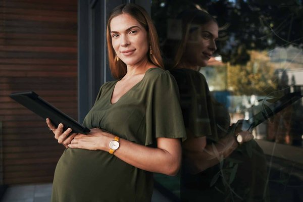Essential Guide to Choosing Stylish and Comfortable Maternity Office Outfits